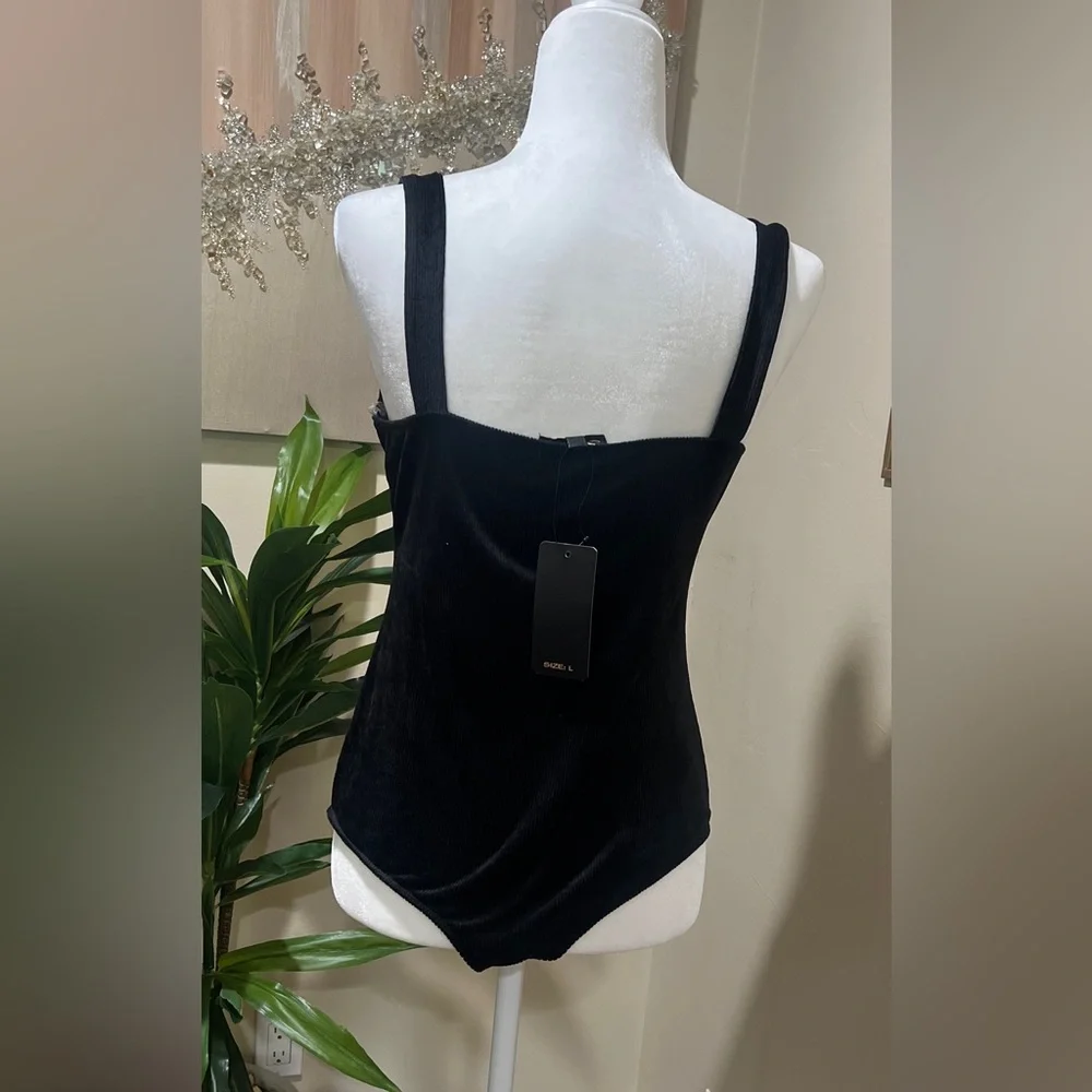 Black Velvet V neck Bodysuit Size Large - Picture 4 of 7